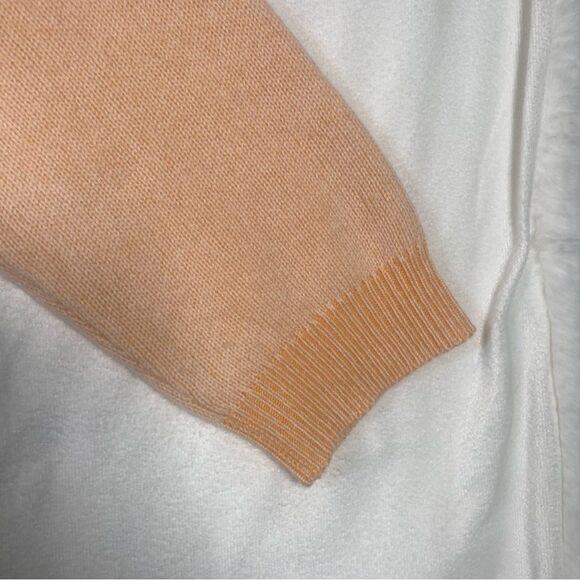 Pure Collection 100% Cashmere Light Orange V-Neck Sweater Size 12 - Picture 7 of 11
